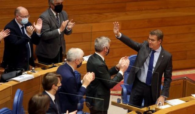 "Seguirei servindo á terra nai" di Feijóo na súa despedida do Parlamento de Galicia